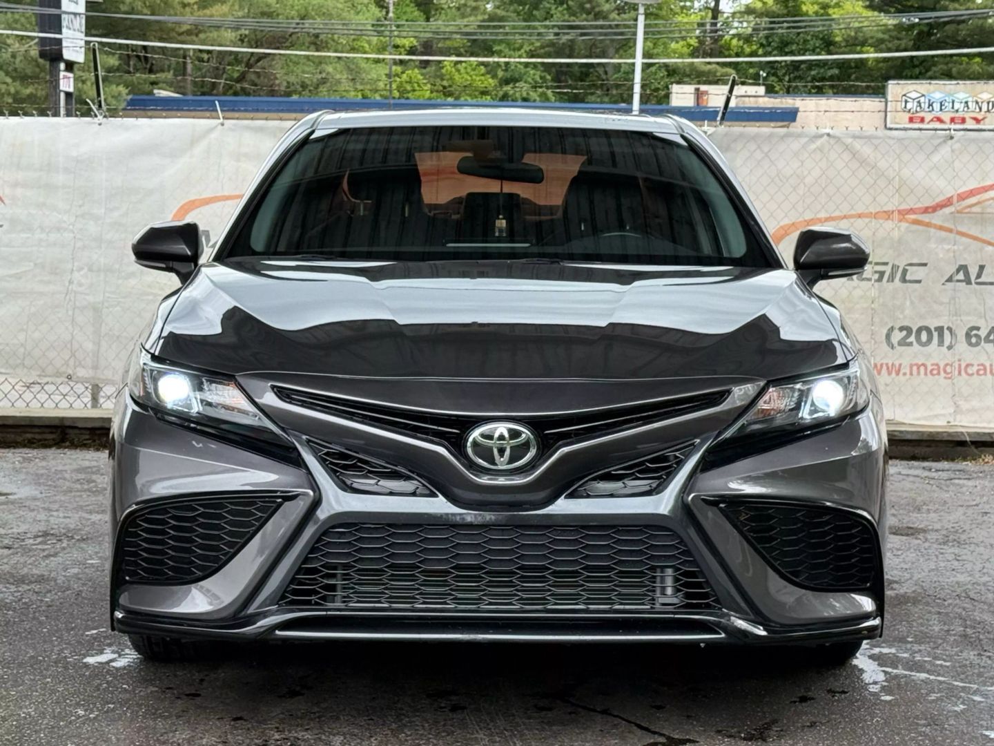 2022 Toyota Camry - Image 5