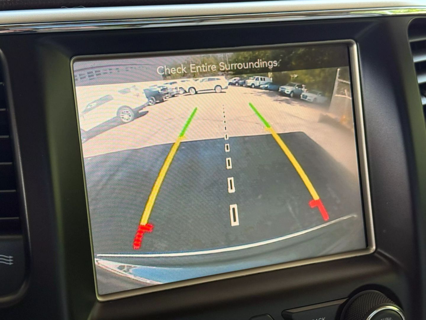 2015 Jeep Grand Cherokee - Image 37