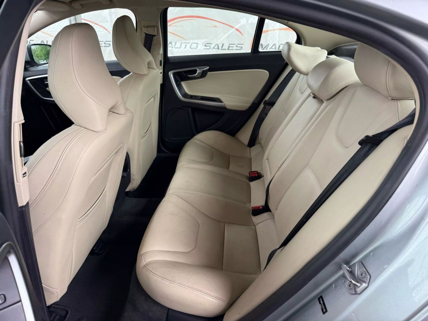 2018 Volvo S60 - Image 18