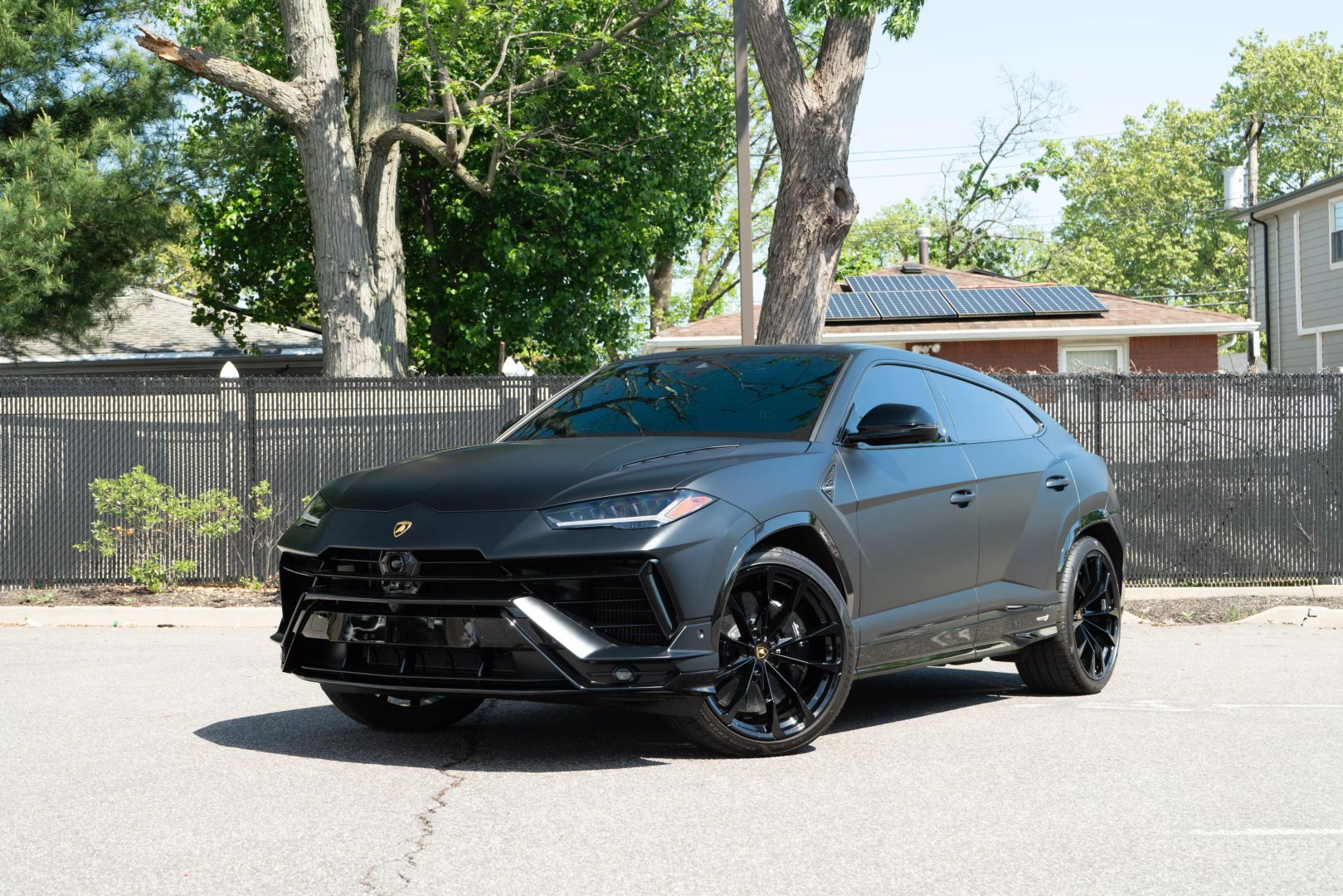 2024 Lamborghini Urus - Image 3