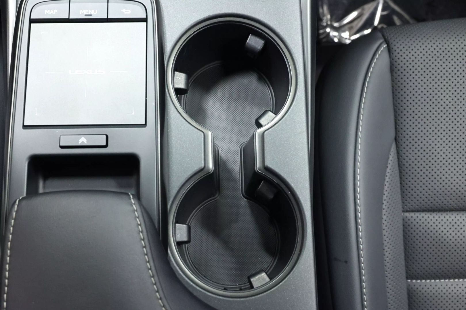 2023 Lexus Is - Image 43