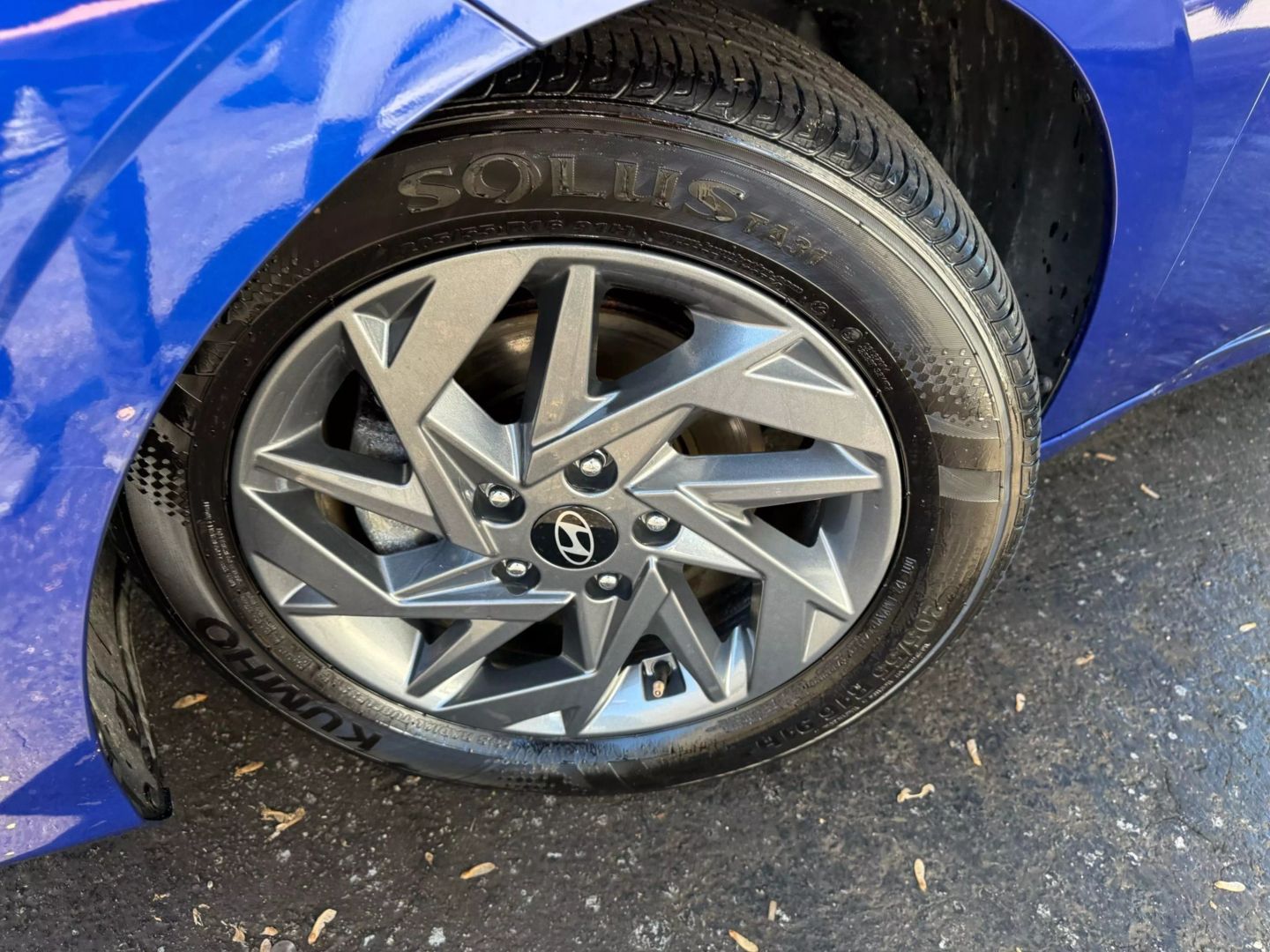 2024 Hyundai Elantra - Image 40