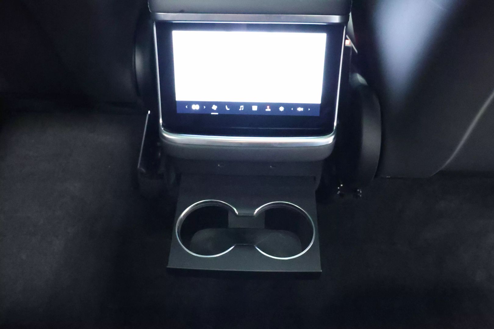 2022 Tesla Model X - Image 69