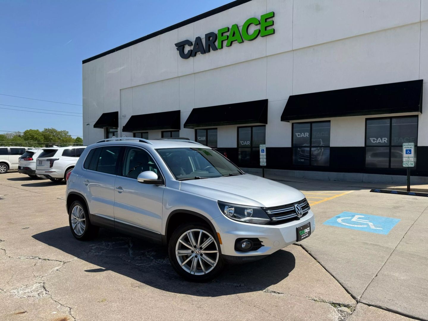 2013 Volkswagen Tiguan - Image 1