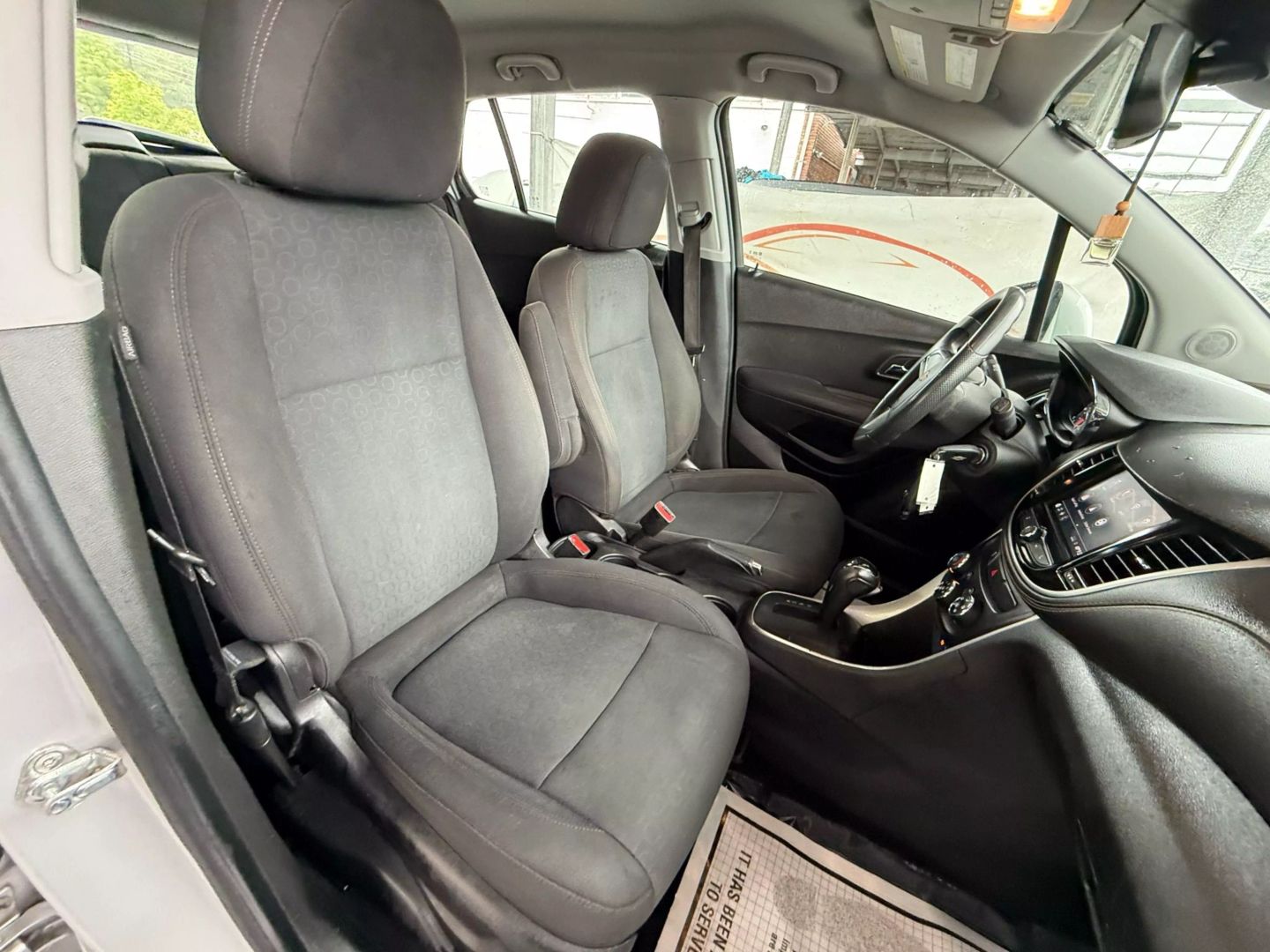 2020 Chevrolet Trax - Image 26