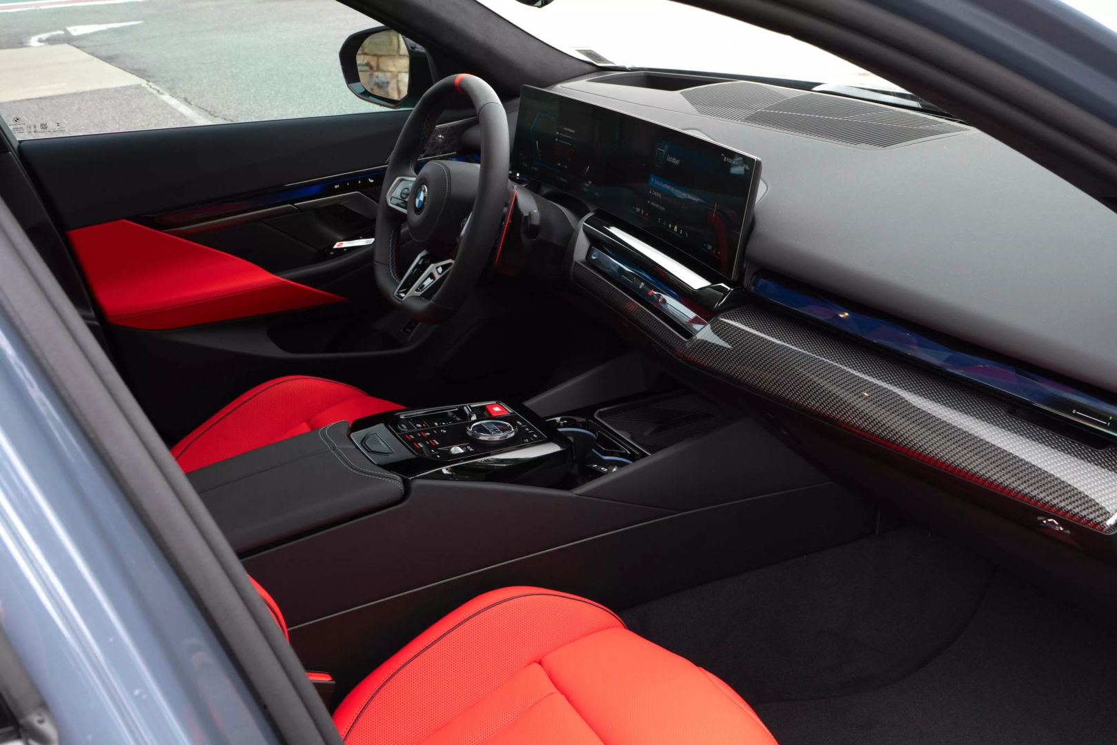 2025 Bmw M5 - Image 52