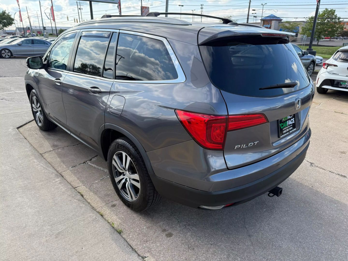 2017 Honda Pilot - Image 7