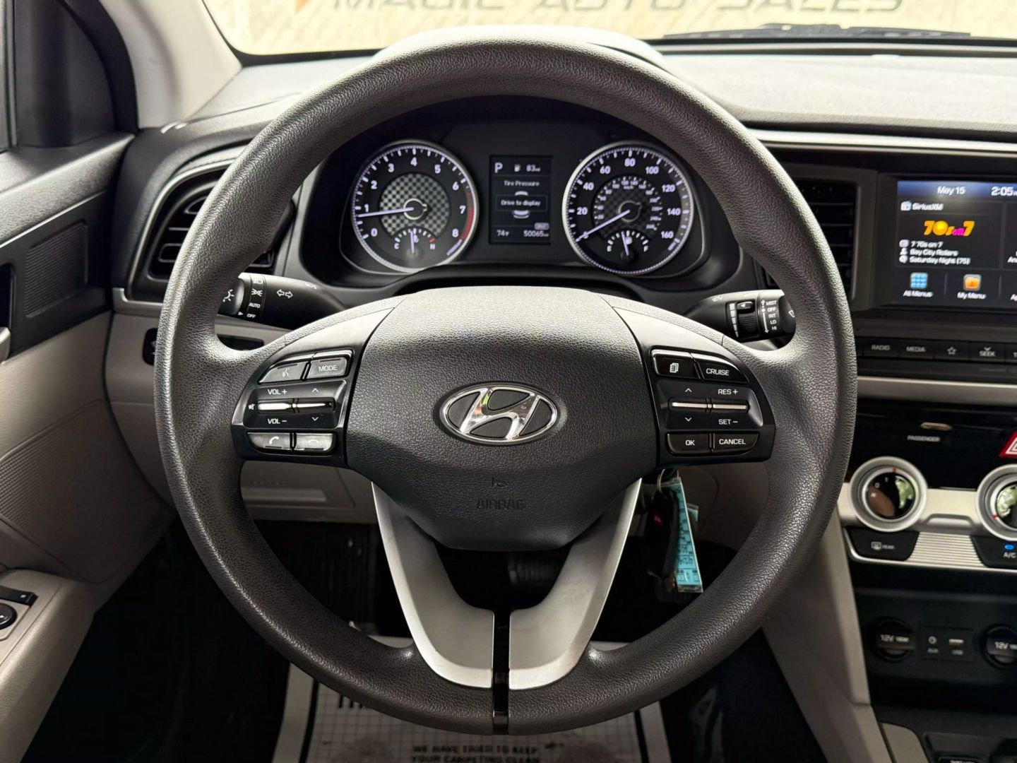 2019 Hyundai Elantra - Image 30