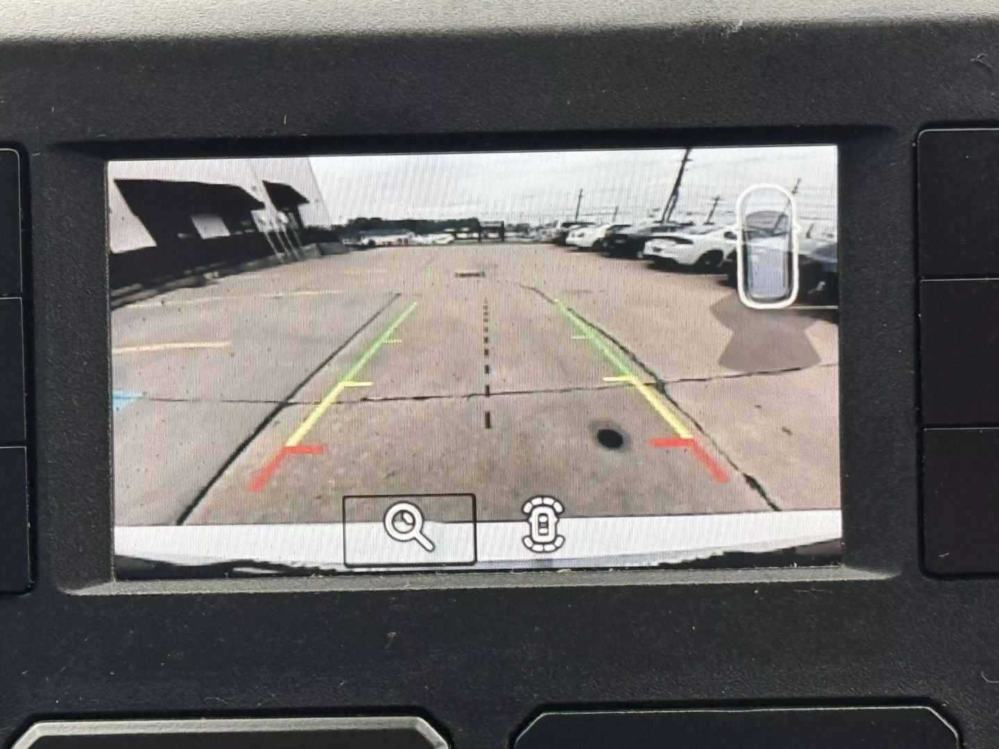 2021 Ford Explorer - Image 37