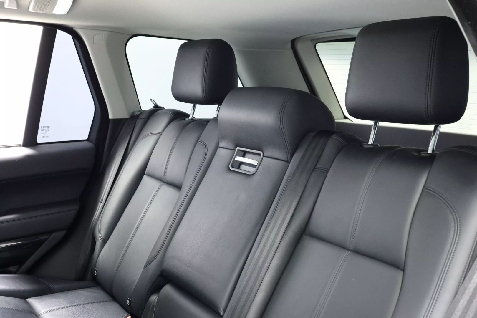 2016 Land Rover Range Rover - Image 61