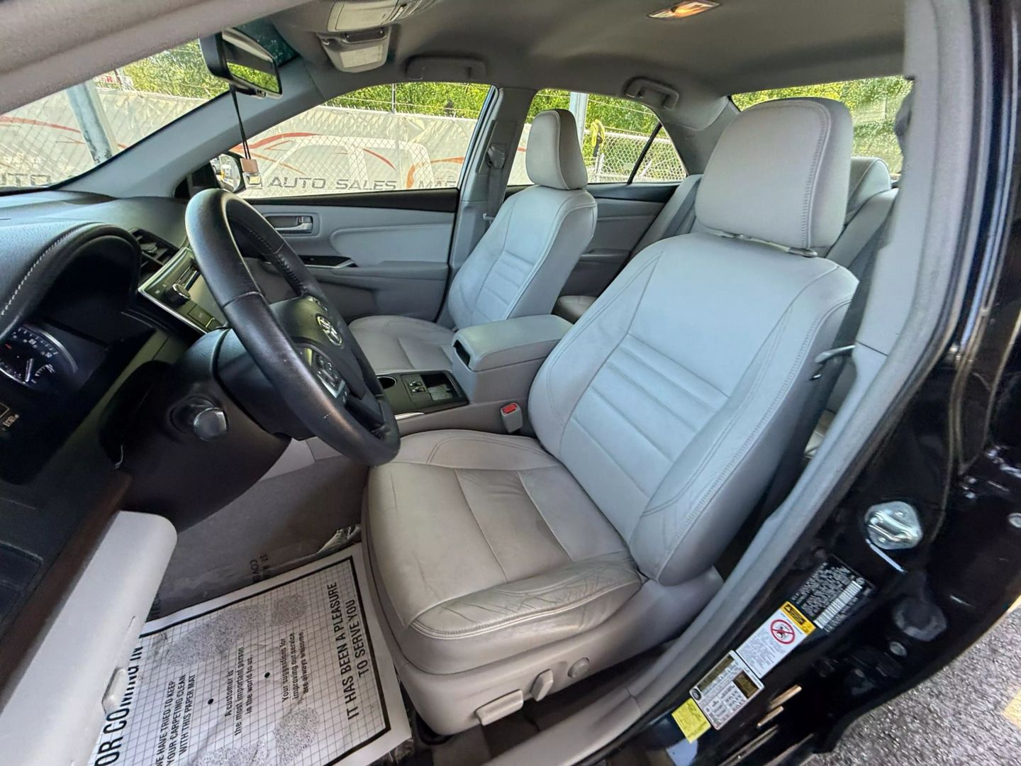 2016 Toyota Camry - Image 16