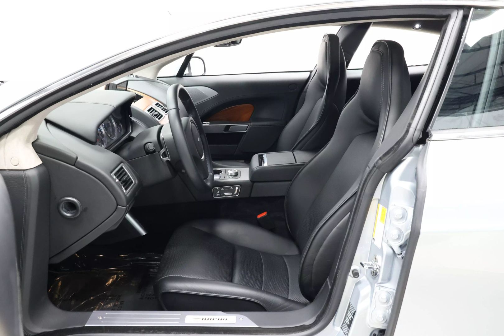 2011 Aston Martin Rapide - Image 13