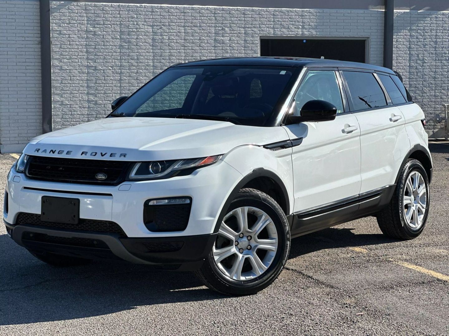 2016 Land Rover Range Rover Evoque - Image 2