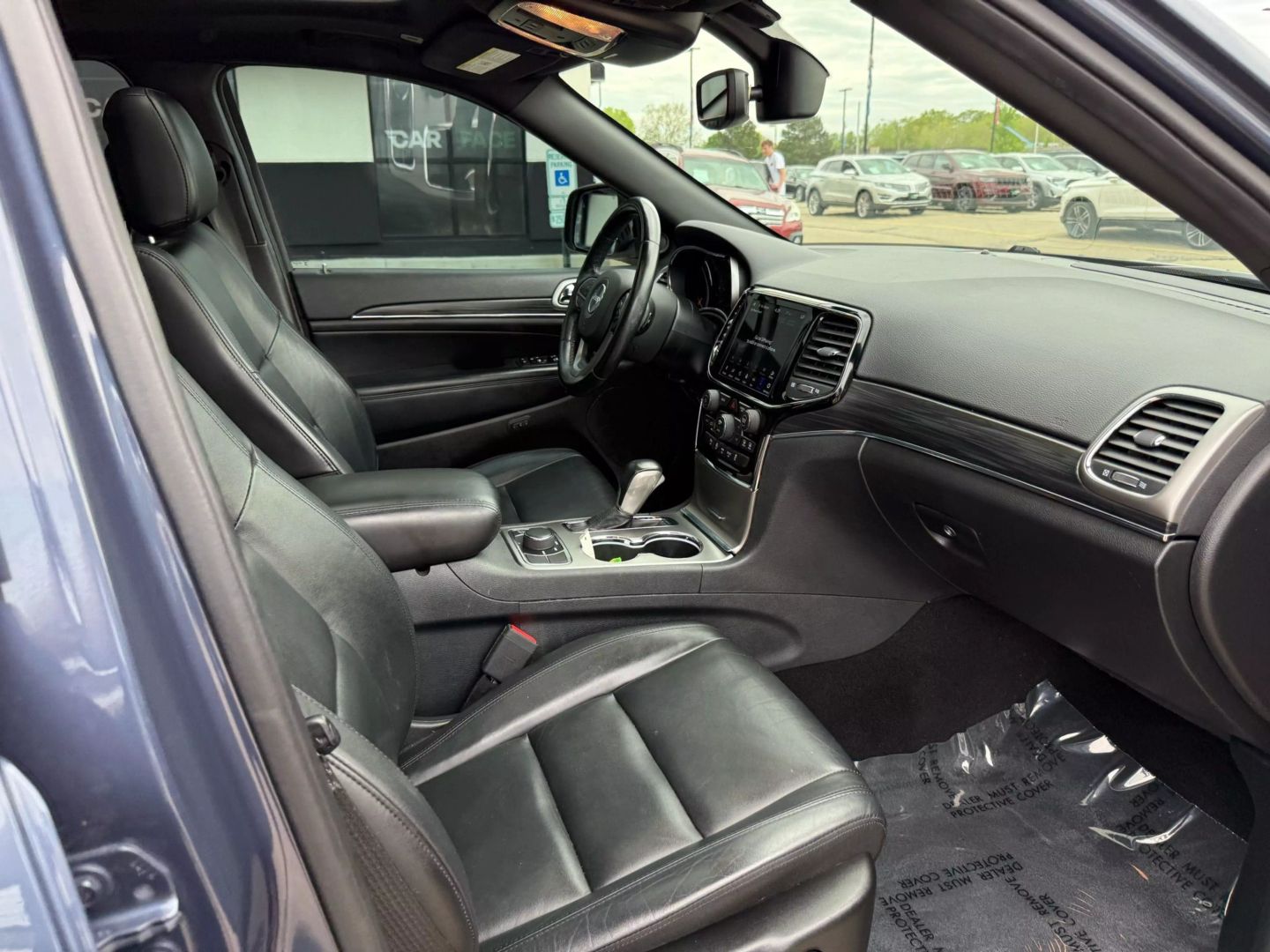 2020 Jeep Grand Cherokee - Image 26