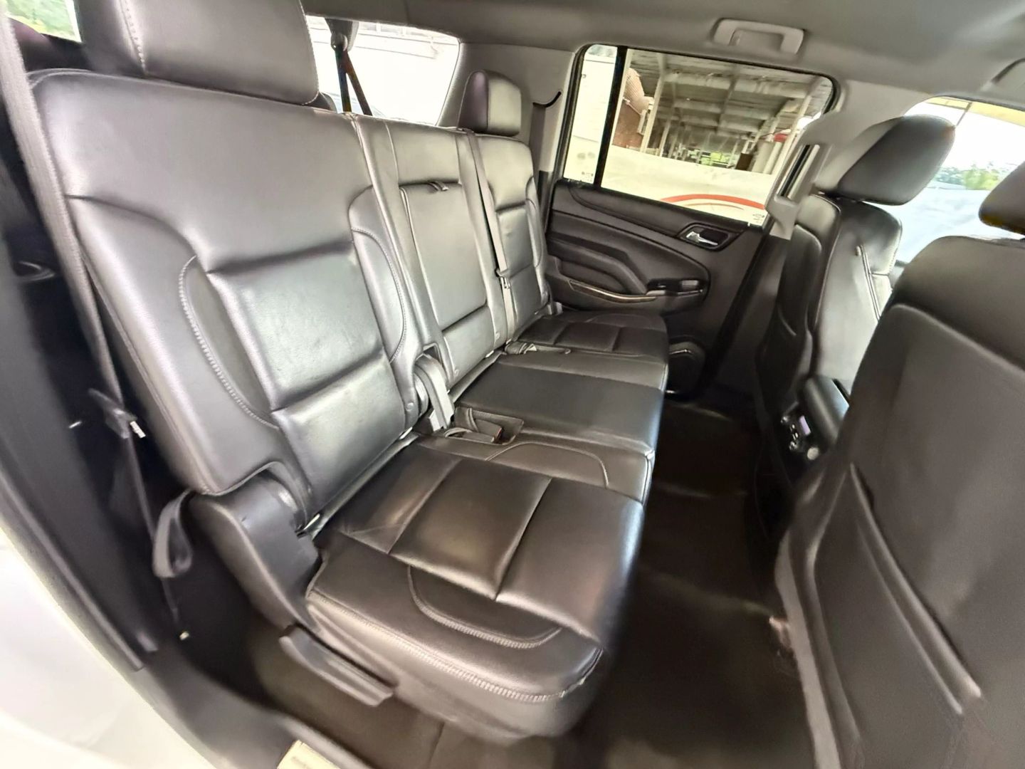 2015 Chevrolet Suburban - Image 24