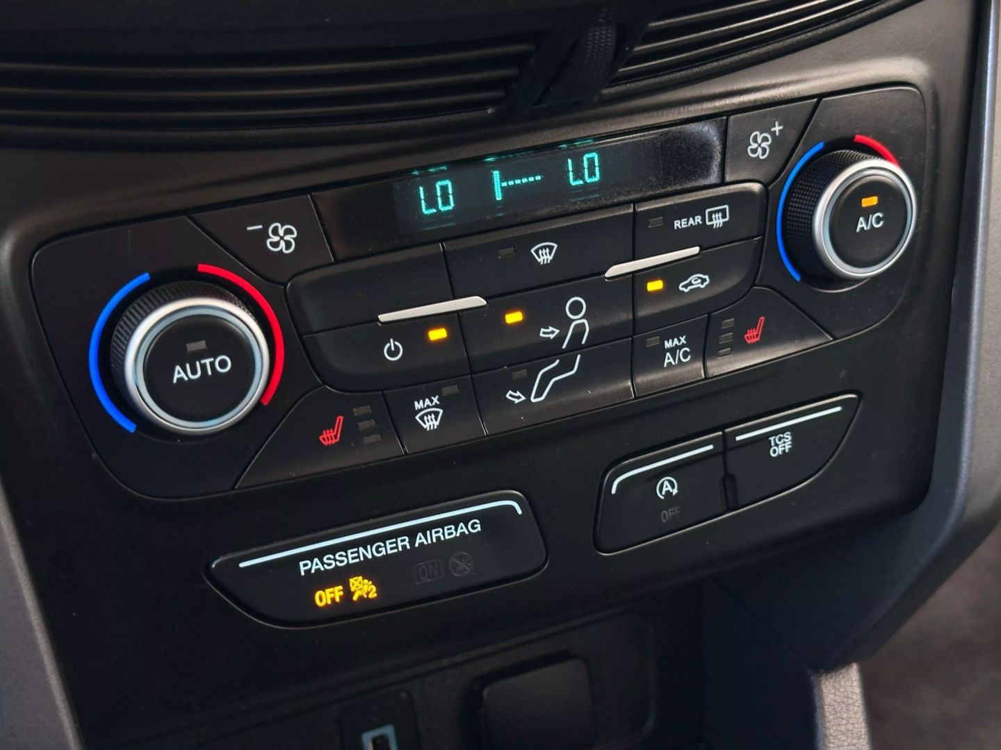 2018 Ford Escape - Image 33