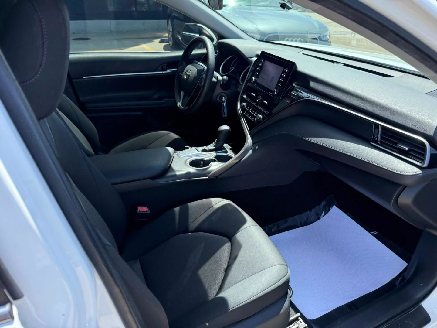 2021 Toyota Camry - Image 23