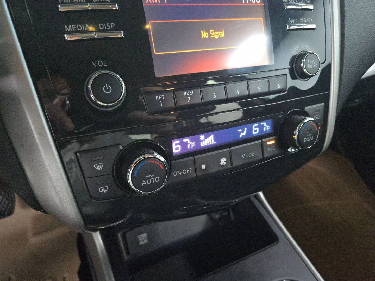 2015 Nissan Altima - Image 23