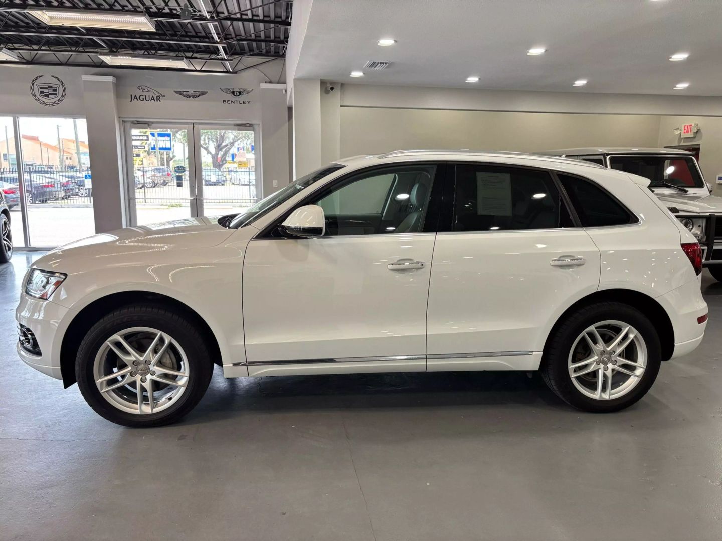 2016 Audi Q5 2.0t Premium Plus Sport Utility 4d - Image 4