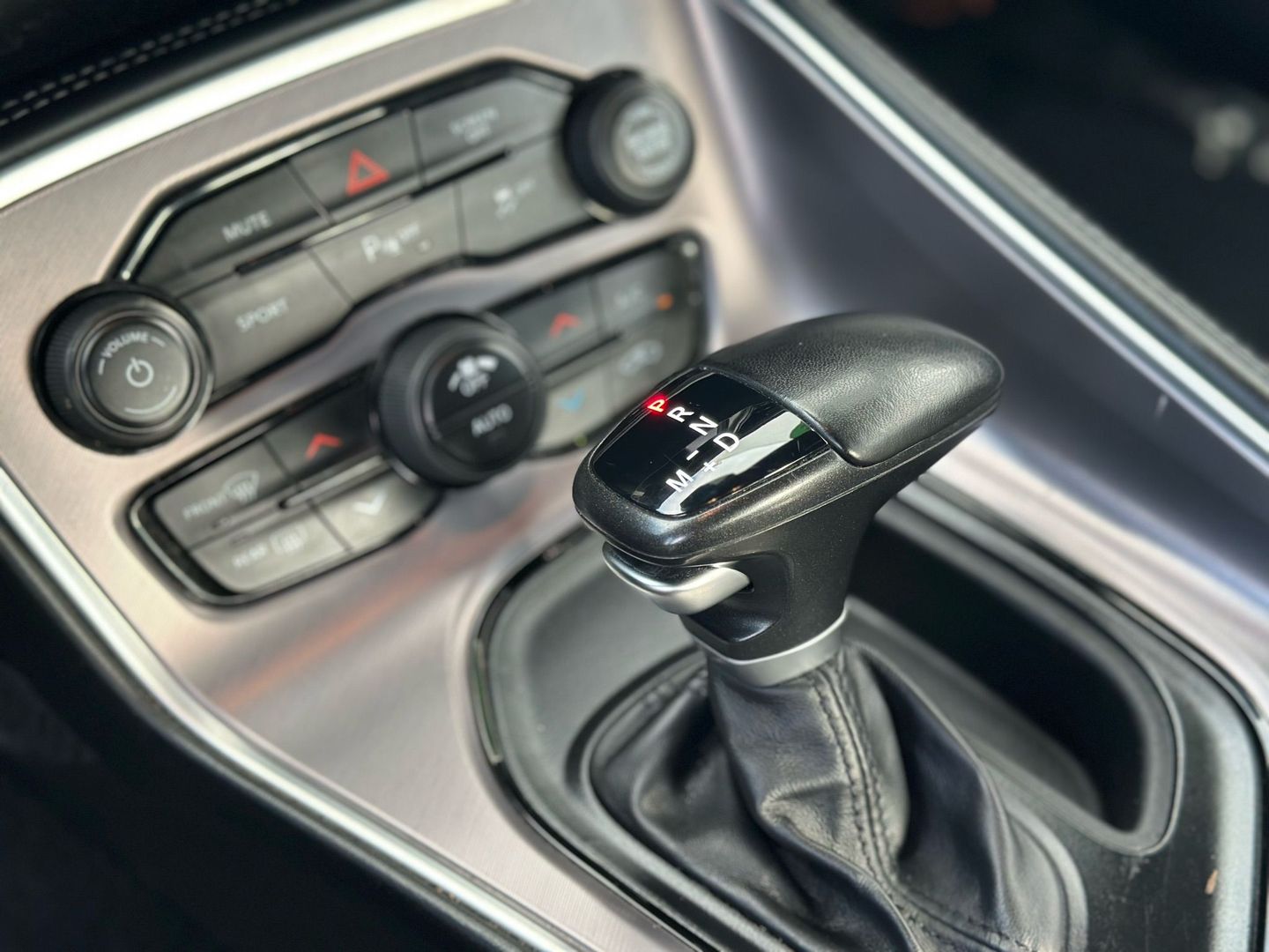 2022 DODGE CHALLENGER COUPE V6, 3.6 LITER GT COUPE 2D