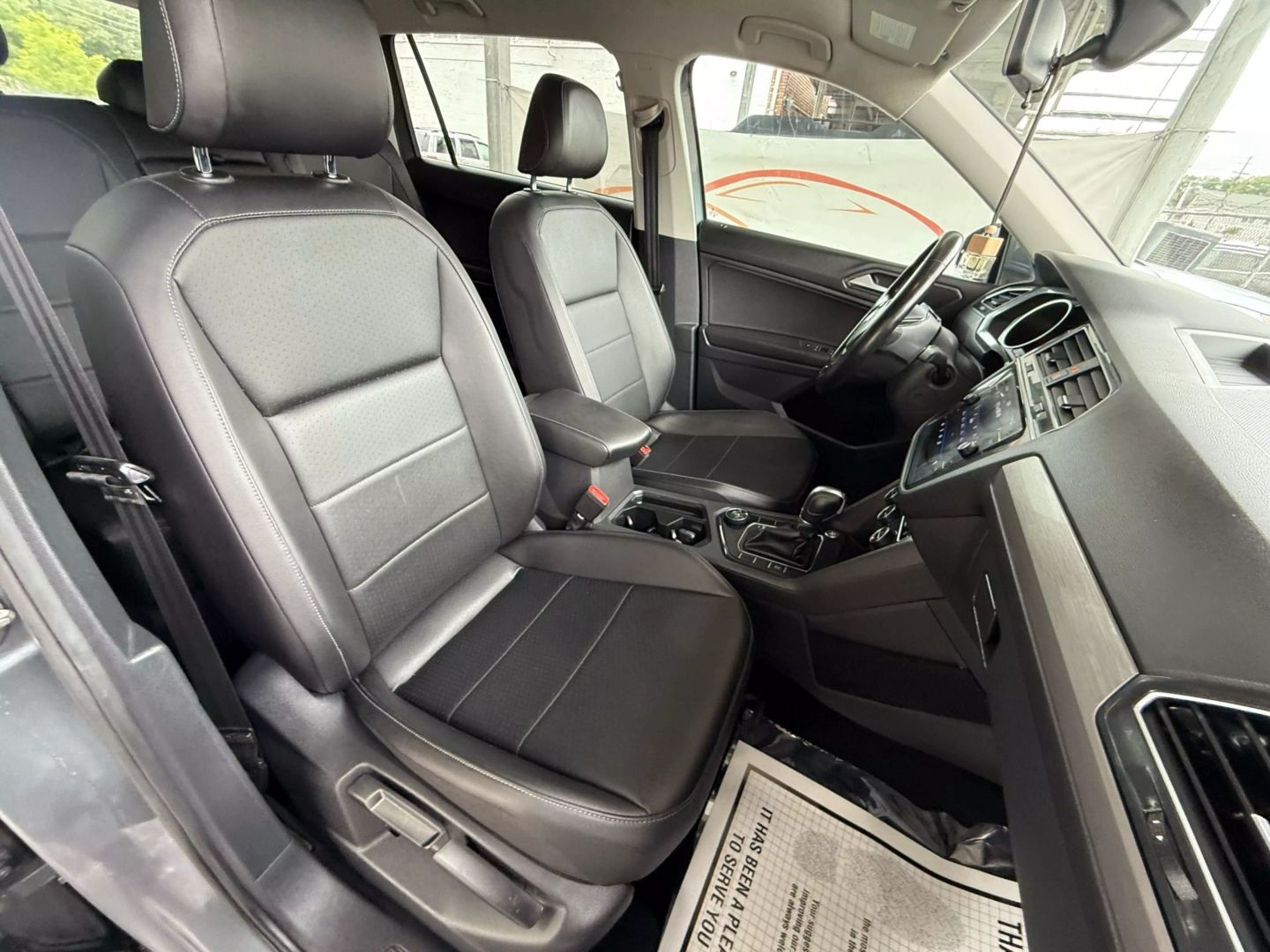2019 Volkswagen Tiguan - Image 28