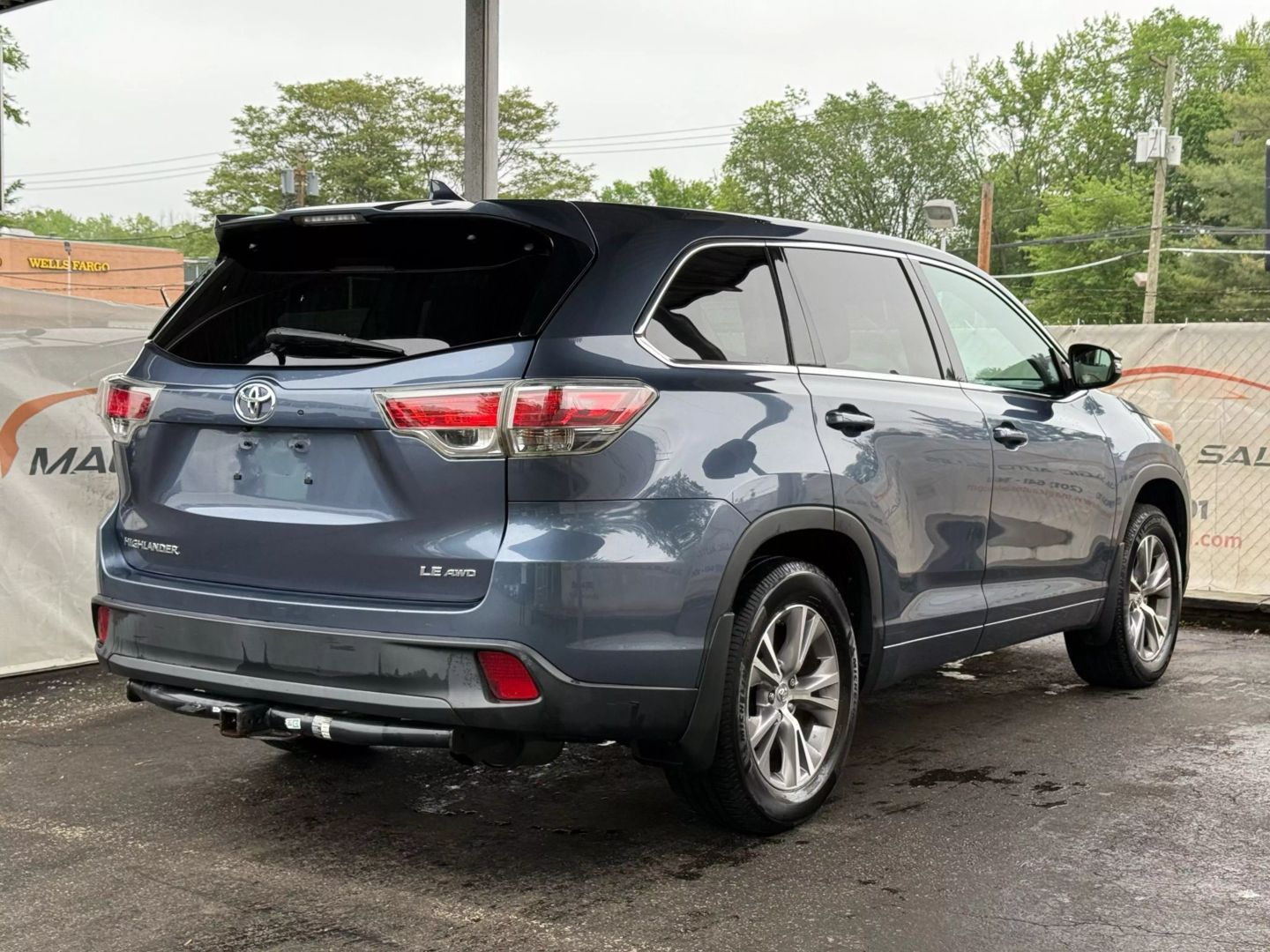 2015 Toyota Highlander - Image 9