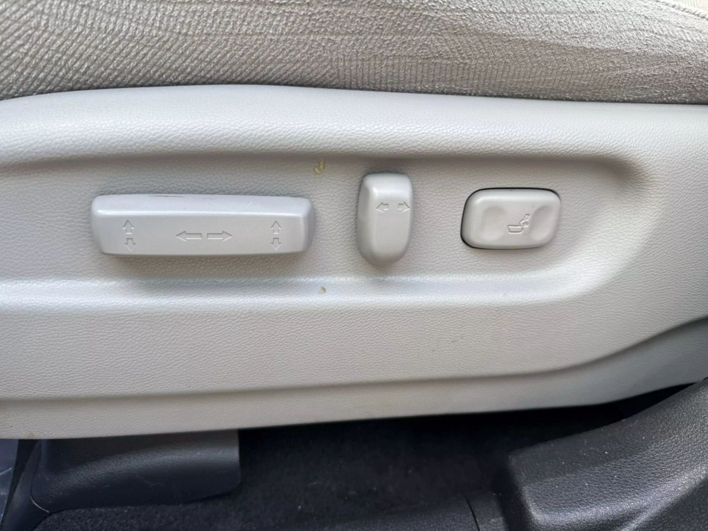 2017 Honda Pilot - Image 19