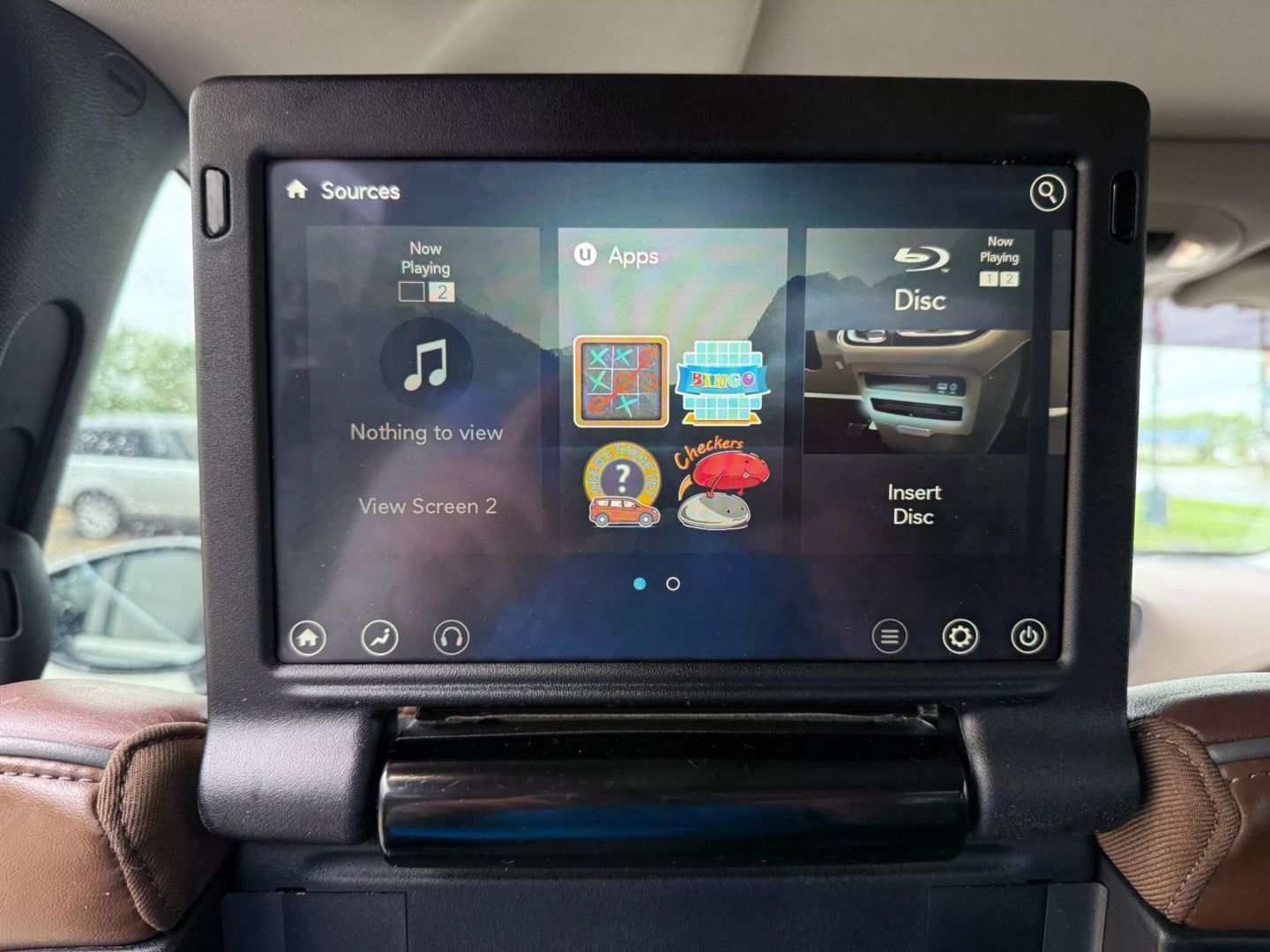 2017 Chrysler Pacifica - Image 24