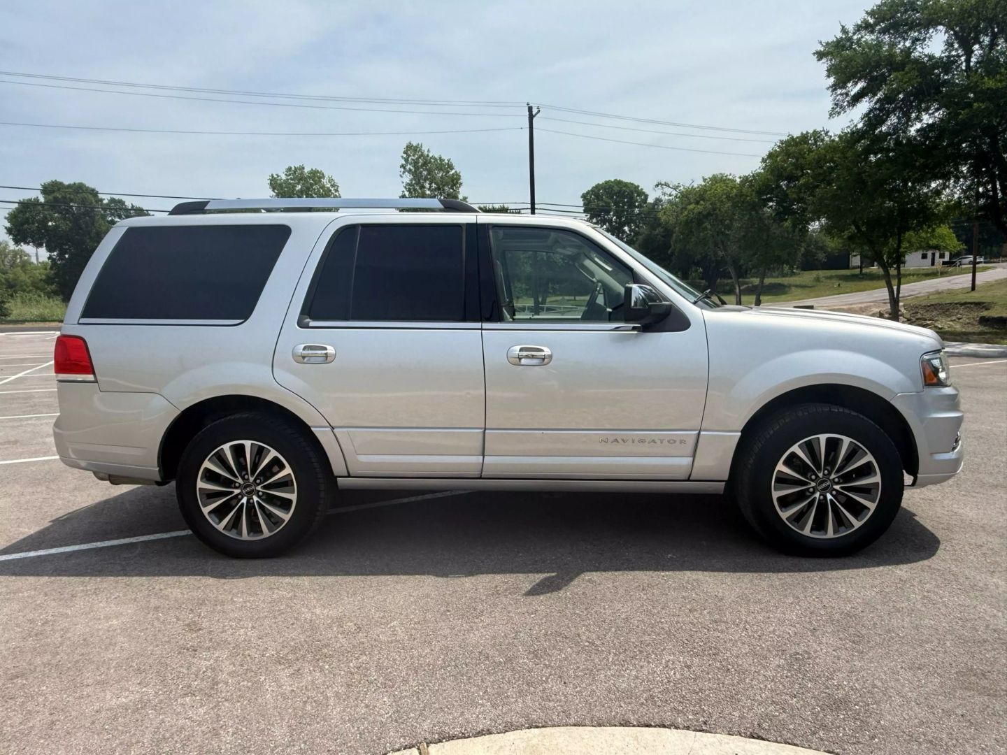 2015 Lincoln Navigator - Image 1