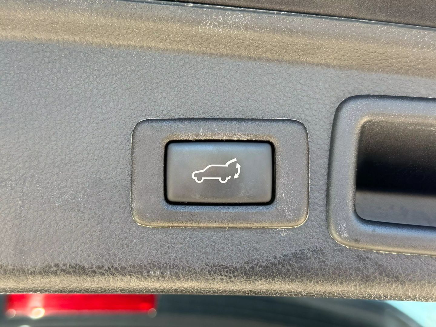 2017 Subaru Forester - Image 13