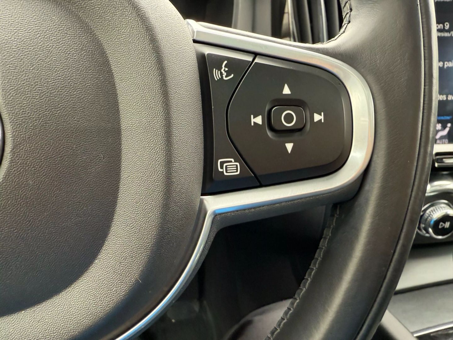 2018 Volvo Xc60 - Image 33