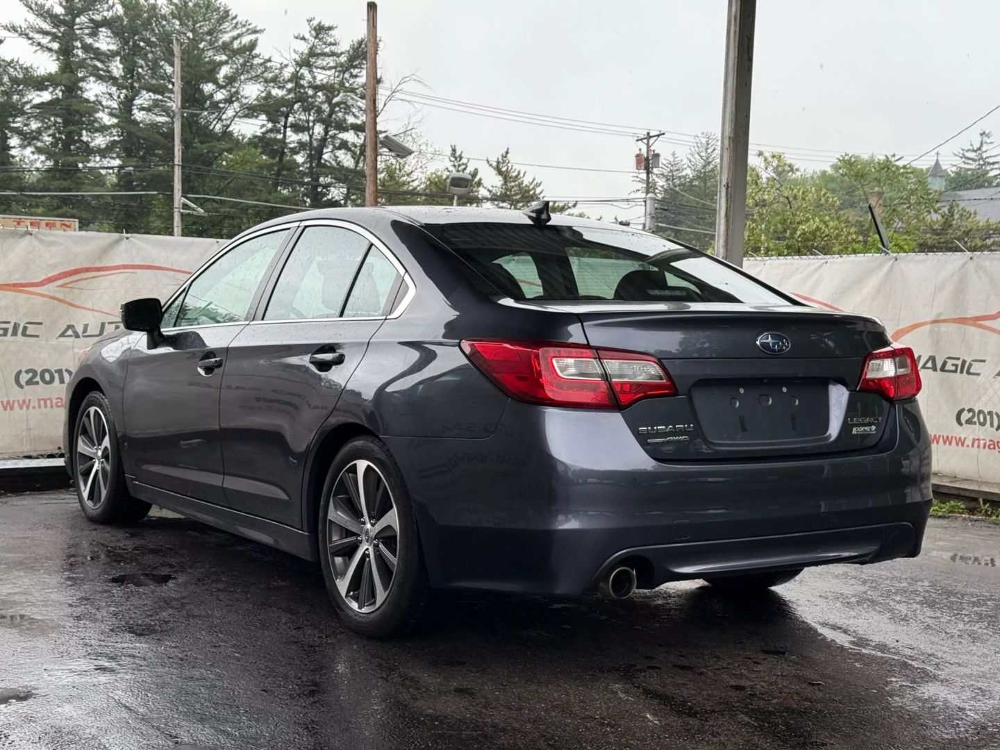 2017 Subaru Legacy - Image 11