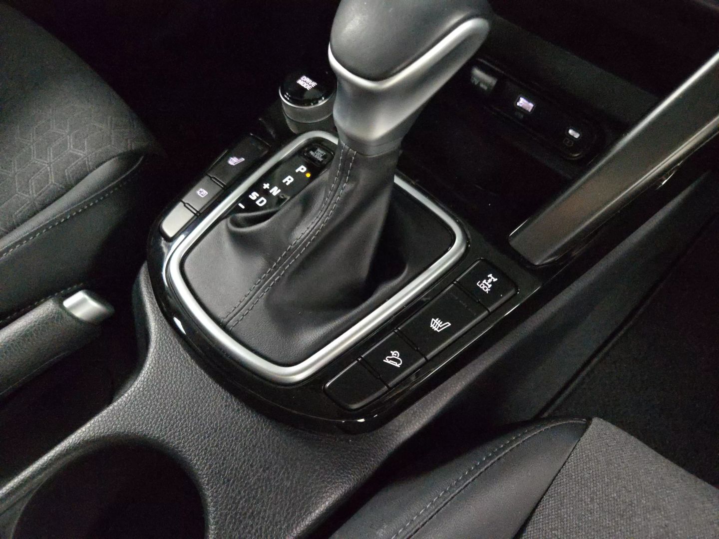 2024 Kia Seltos - Image 26