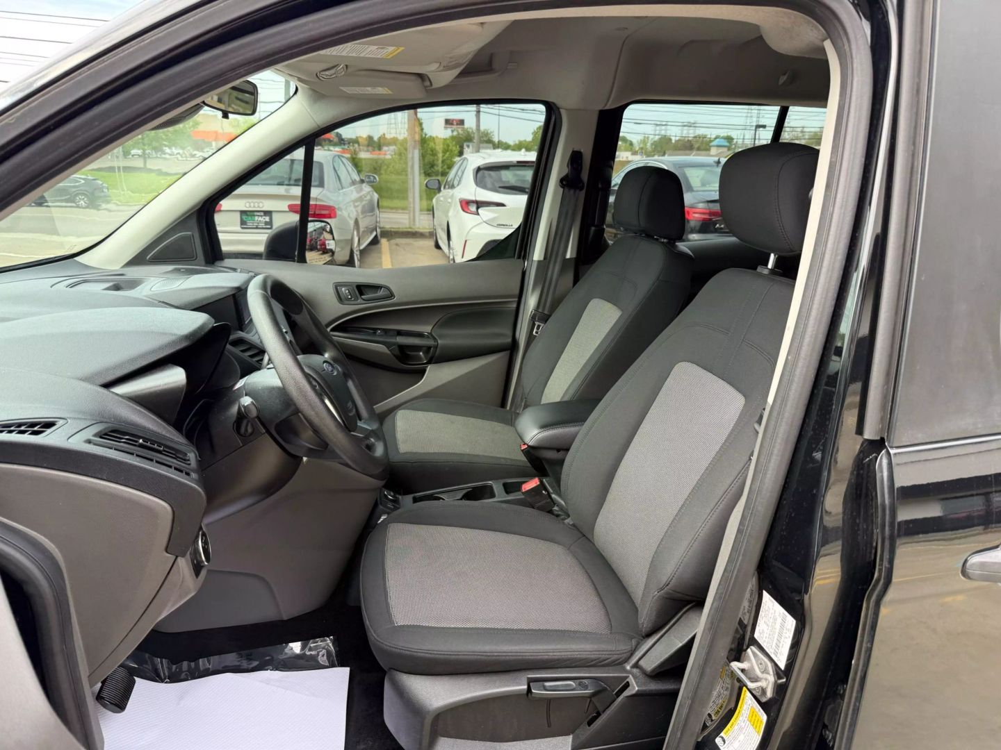 2019 Ford Transit Connect Passenger - Image 17