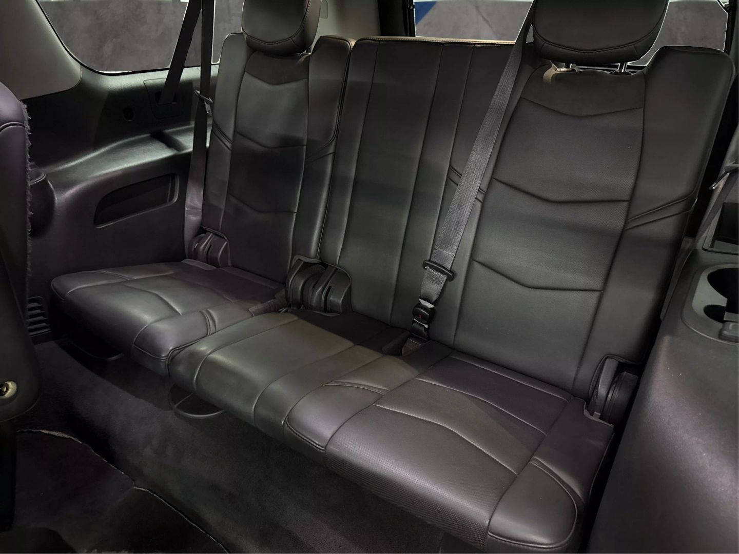 2016 Cadillac Escalade Esv - Image 30