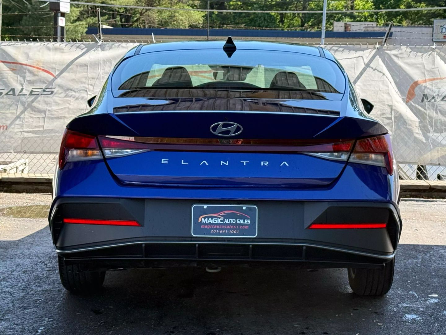 2024 Hyundai Elantra - Image 10