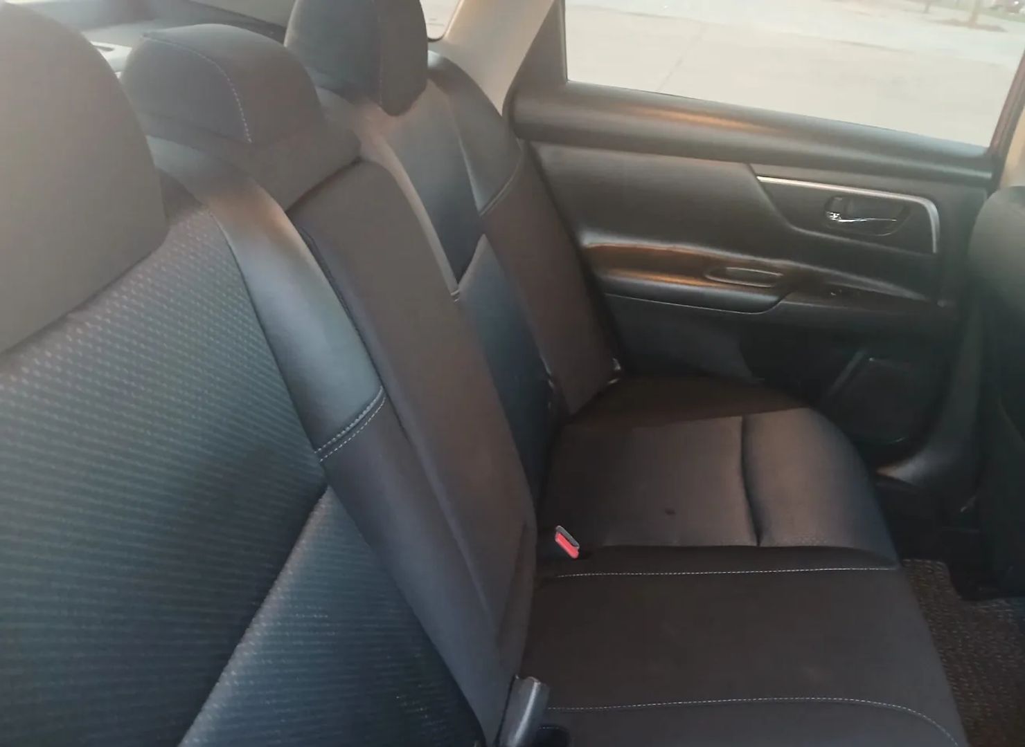 2016 Nissan Altima - Image 11