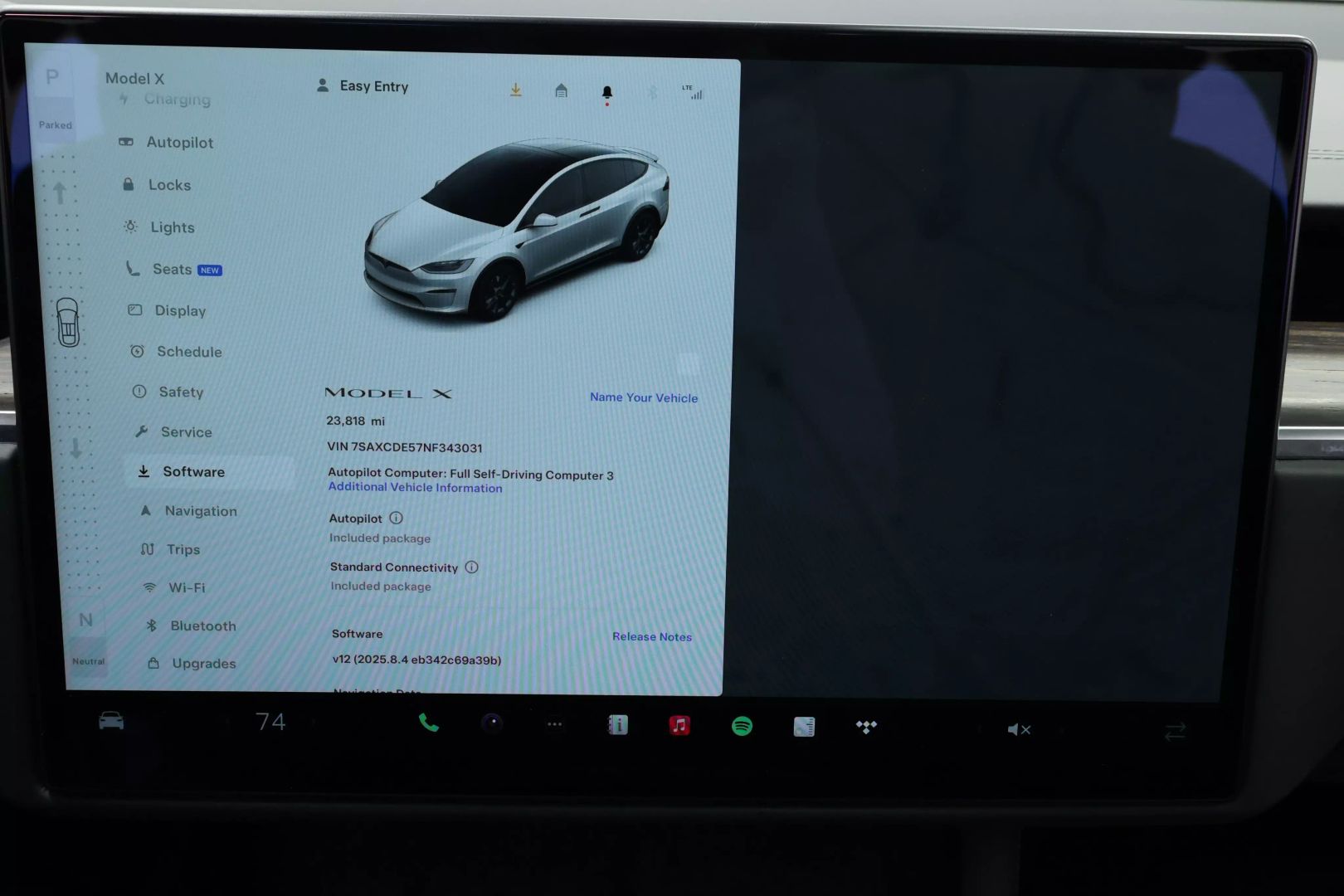 2022 Tesla Model X - Image 27