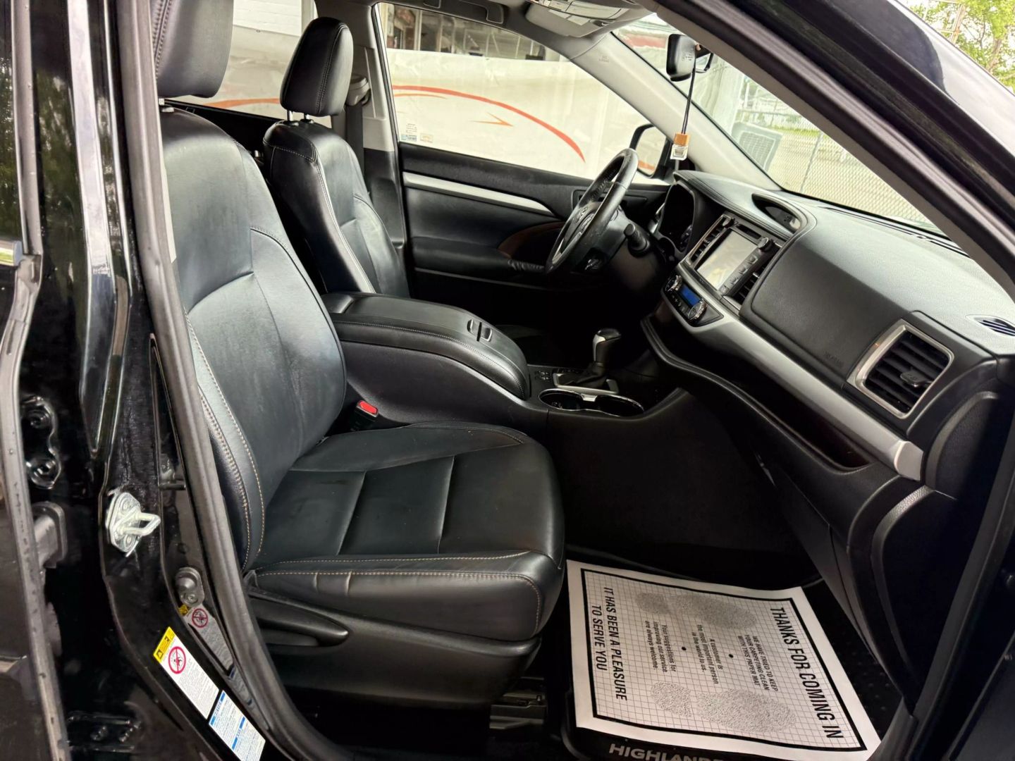 2015 Toyota Highlander - Image 27