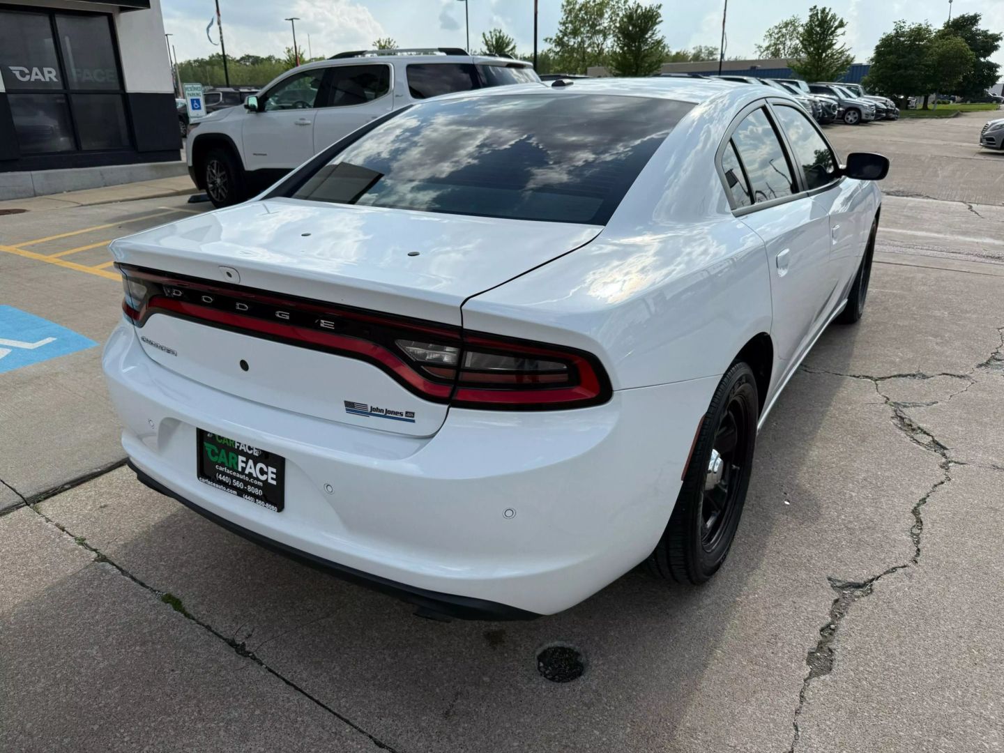 2021 Dodge Charger - Image 11