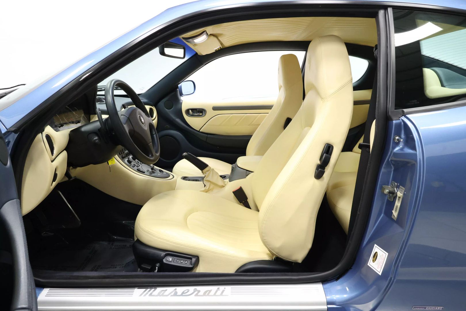 2004 Maserati Coupe - Image 13