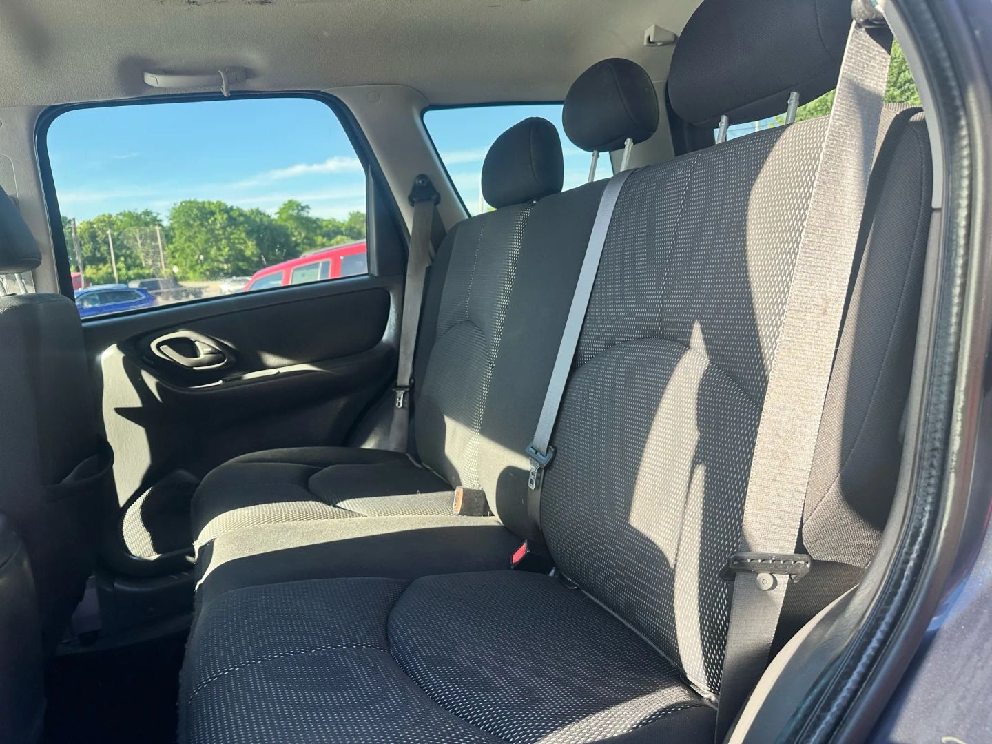 Image 8 of 2005 MAZDA TRIBUTE