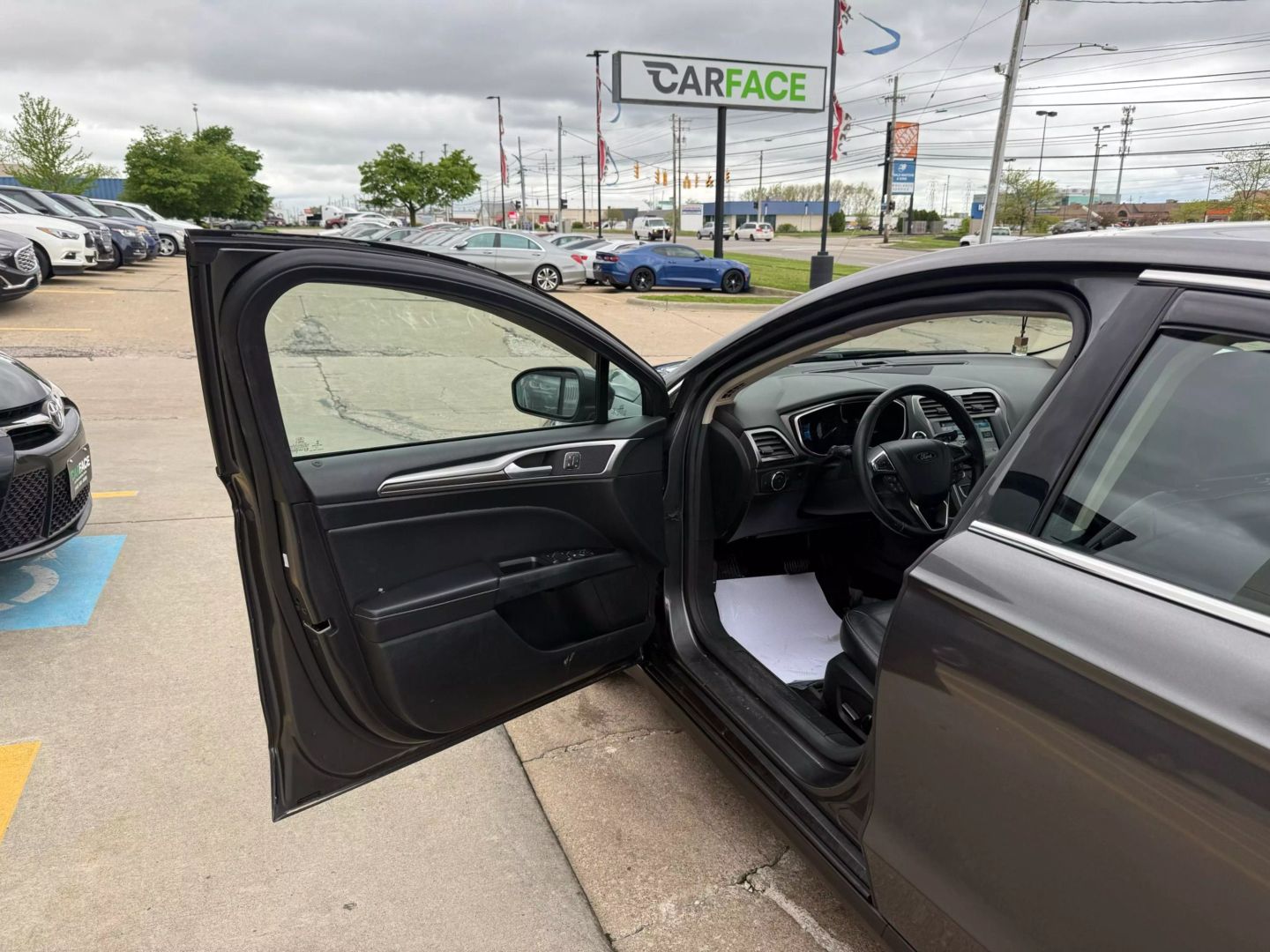 2018 Ford Fusion - Image 16