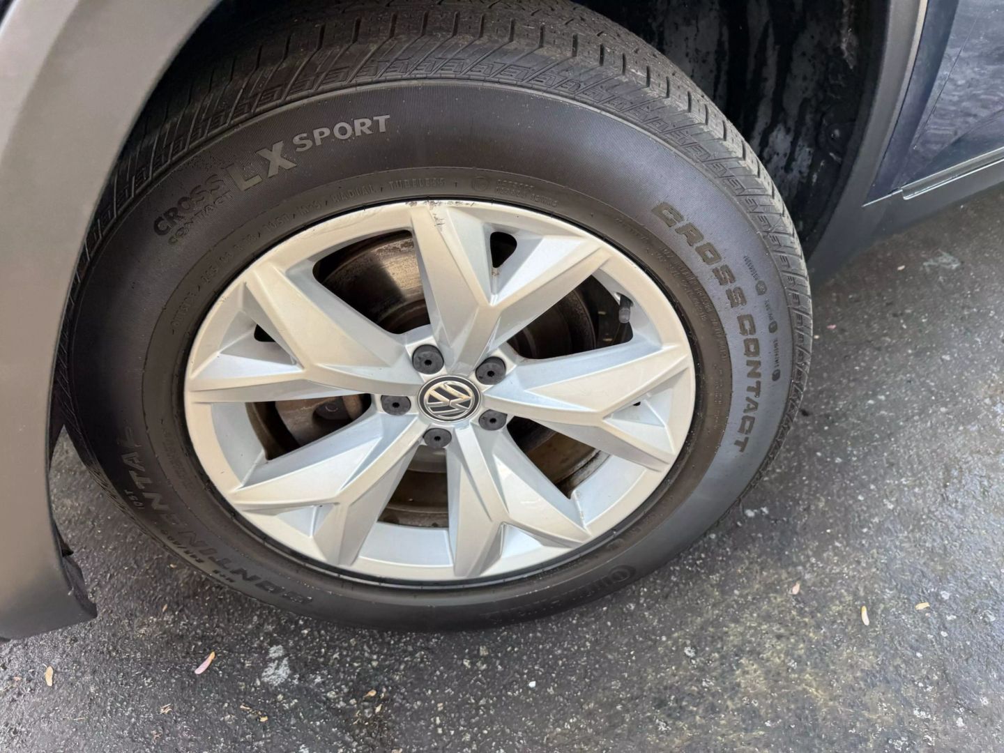 2018 Volkswagen Atlas - Image 42