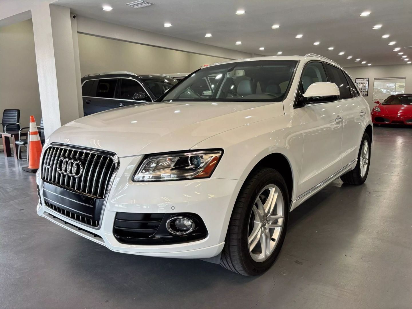 2016 Audi Q5 2.0t Premium Plus Sport Utility 4d - Image 3