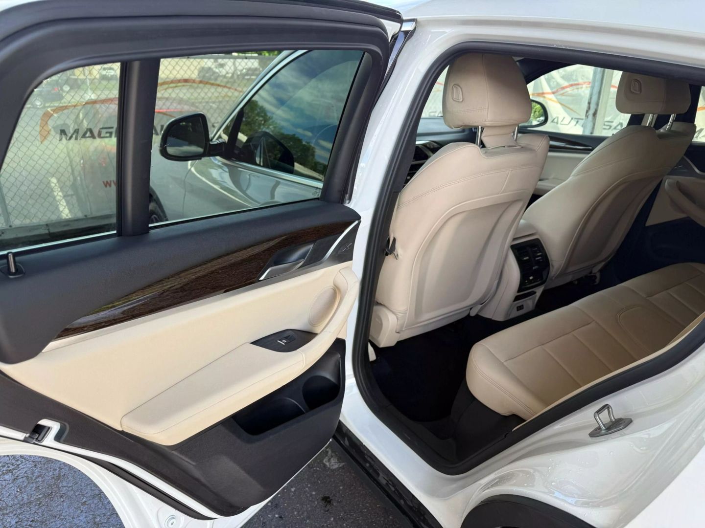 2020 Bmw X4 - Image 17