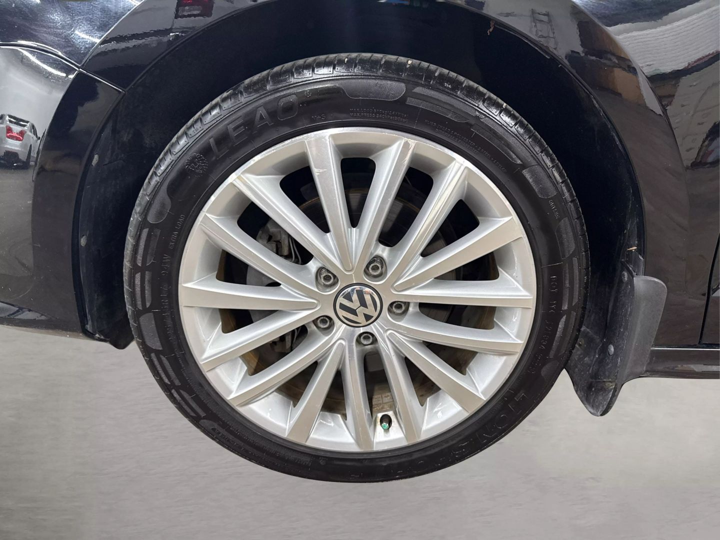 2016 Volkswagen Jetta - Image 18