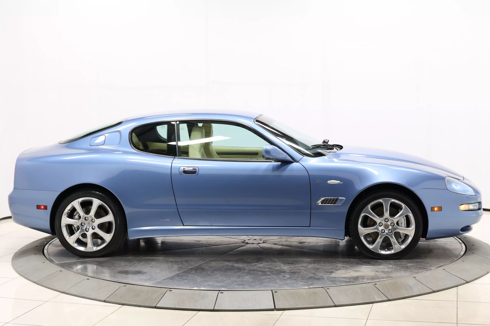 2004 Maserati Coupe - Image 58