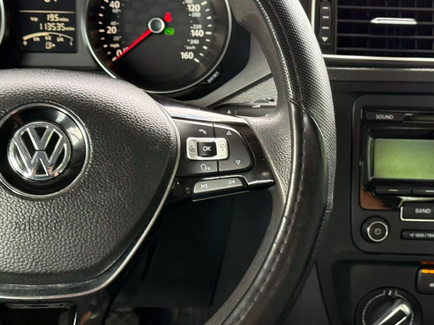 2015 Volkswagen Jetta - Image 35