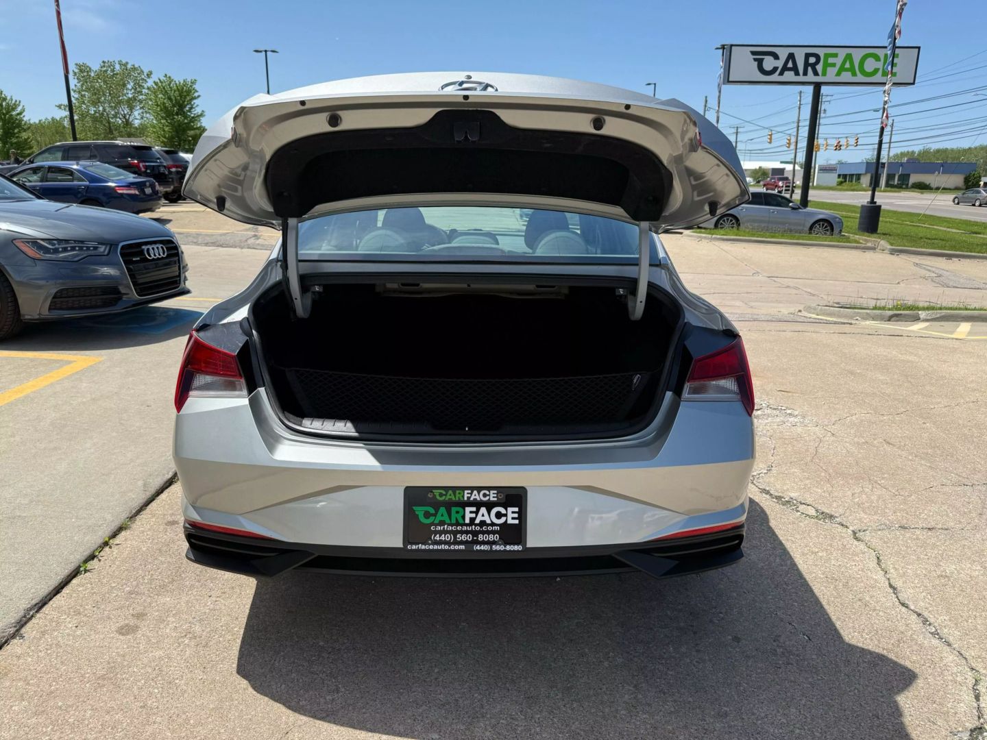 2021 Hyundai Elantra - Image 11